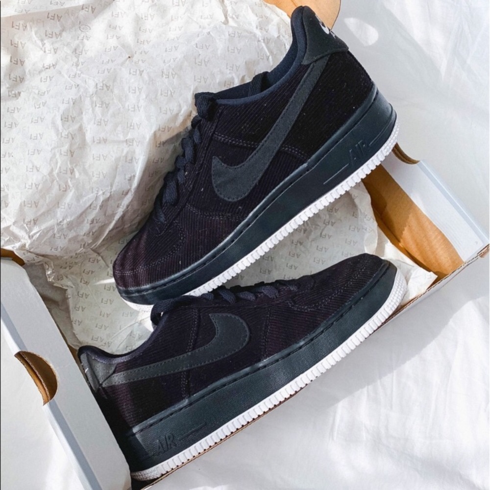 Nike Air Force 1. New in box. Corduroy black. - Picture 2 of 9